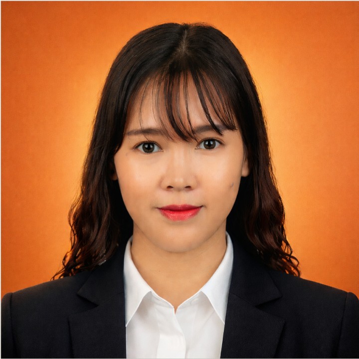 Nikki Genio, Social Media at Customized Poly Mailers